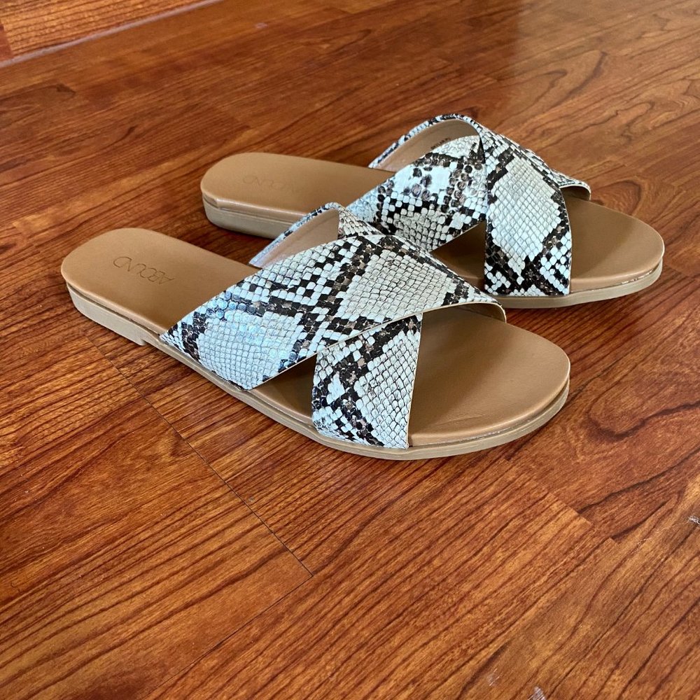 Women's Snakeskin Slide